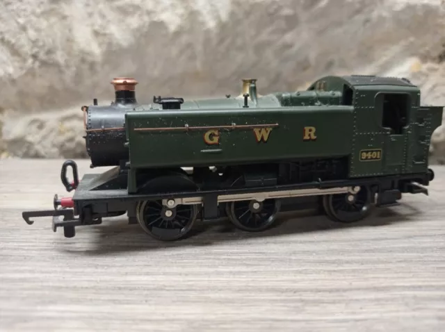 LIMA model trains -  Tank Engine 9401 - GWR - 94xx - Locomotive - Pls Read