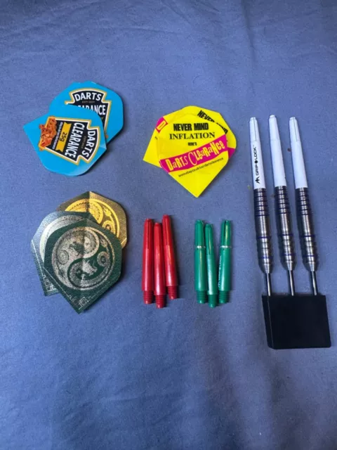 23g 90% Tungsten Darts with flights and stems