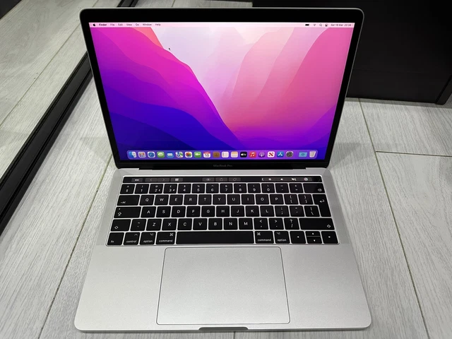 Apple MacBook Pro Retina 13.3" 2017 - 256GB SSD 16GB Ram 3.1GHz Core i5 - Silver 2