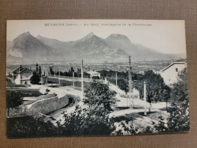 Seyssines au fond montagnes de la chartreuse postcard P010B