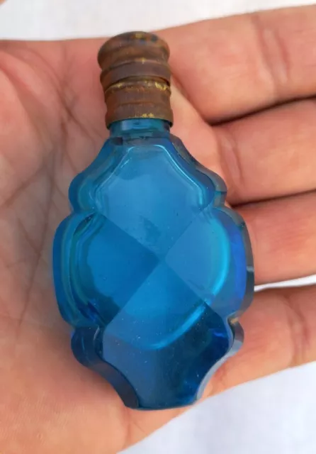 Antik Alt Selten Einzigartige Form Englisch Viktorianisch Schliff Glas Blau