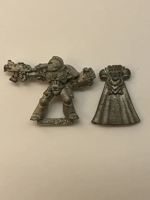 Space Marines : guide 2025 du chapelain à moto