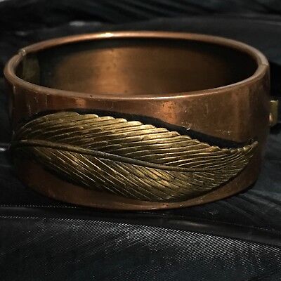Vintage Nice Wide Estate Brass Copper Feather Hinged Bracelet 7 1/8” Long
