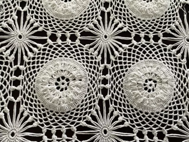 1970s White Cotton Crochet Lace Large TABLE CLOTH Bedspread 254cm x 349cm 3