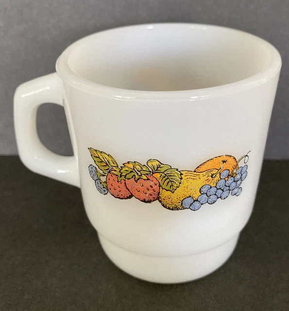 Vintage Anchor Hocking Fire King Fruit Series Coffee Mug Apple USA