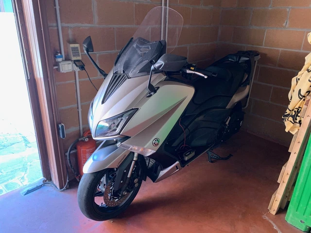 Tmax 530 Anno 2016 Con Portapacchi E Bauletto Tmax 530 Anno 2016 Con Portapacchi E Bauletto