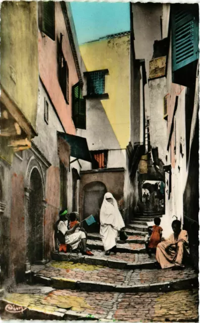 CPA AK Algiers Une Rue de la Casbah Algeria (748501)