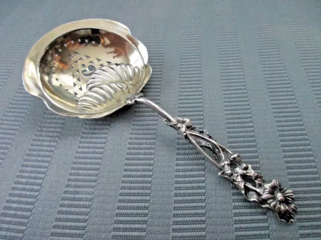 GORHAM Aesthetic Bon Bon Spoon 1890 No. 670 STERLING SILVER .925 Open Floral NM