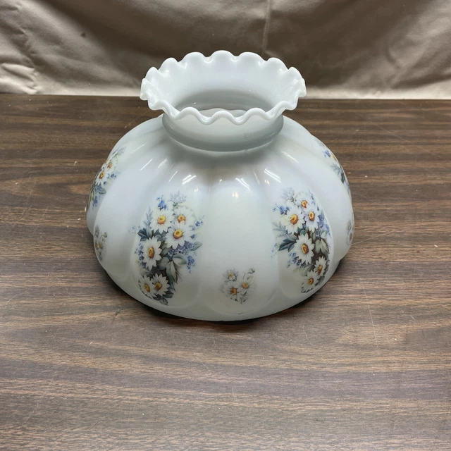 Vintage Floral Hurricane Lamp Shade White With Daisys Fits 10 Inch Holder