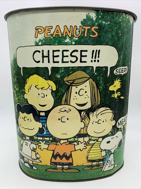 Garbage Linus PEANUTS CHEESE! CHARLIE Brown Lucy Snoopy Linus Woodstock Trash Can ...