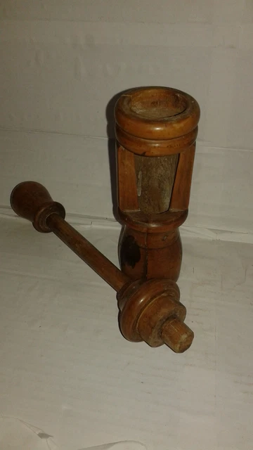 ANCIENNE BOUCHONNEUSE BOIS pour bouteilles bouchon en liège comme neuve