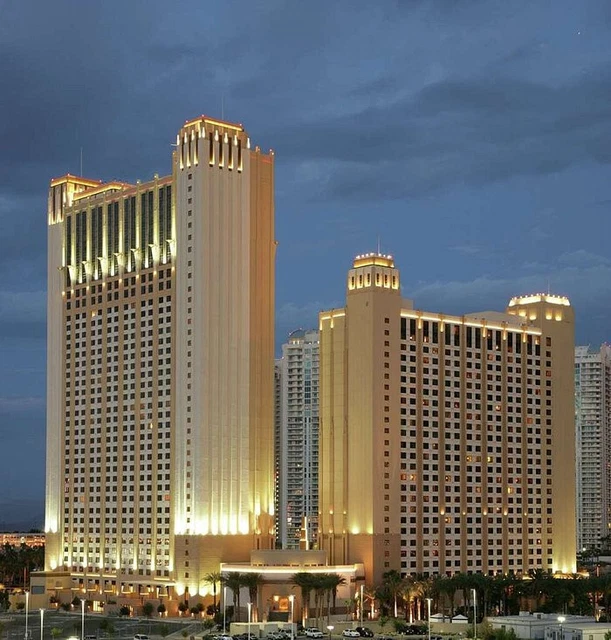 7,680 Annual Platinum Hgvc Points Hilton Grand Vacations Timeshare The Boulevard
