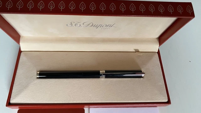 Lot De 2 Stylos Plume ST Dupont - Modèles Montparnasse & Classique En Laque De Chine Noire - Occasion