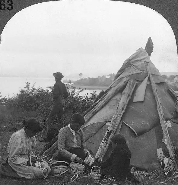 American Indians Making Wicker Baskets In Canada 1910 OLD PHOTO