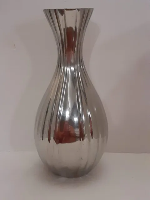 Beautiful Shiny Ribbed Metal Flower Vase IHI made in India 9  x 4