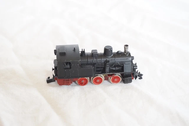 Arnold N Coffret vapeur Série 2 Loco + 3 voitures + fourgon