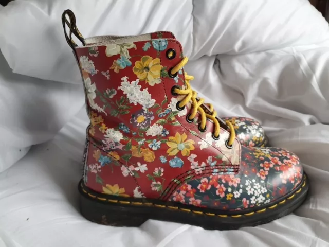 Dr martens floral embossed 39 sales