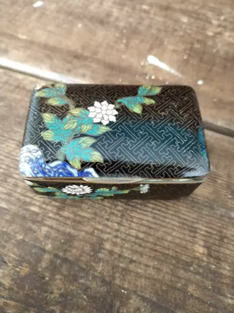 Chinese Cloisonne Enamel Footed Lidded Trinket Box Shades of Blue Gold Floral