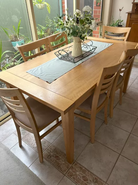 6 seater dining table and chairs