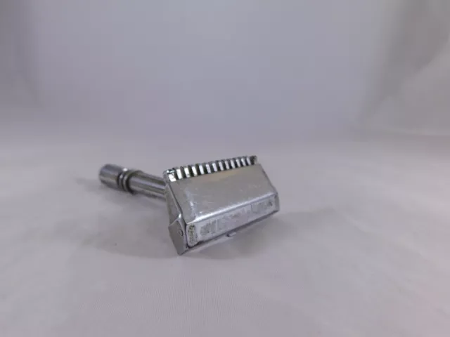 1930s Gem Micromatic Open Comb Single Edge Razor