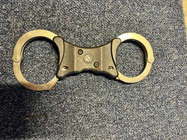 Original  police rigid Hiatt UK Speed handcuffs