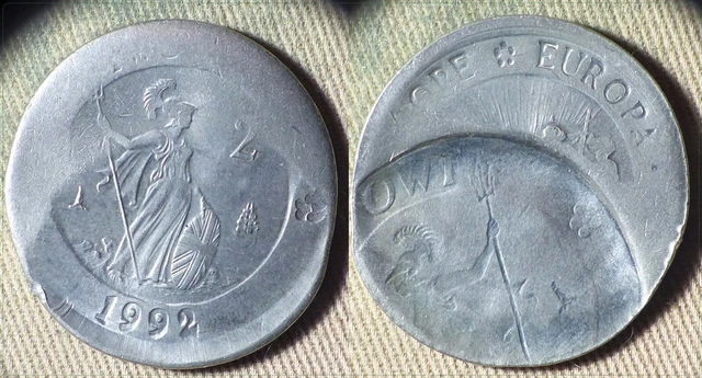 Error : Europa Pattern 1992 UK 1 Ecu Multi Errors IREC1363