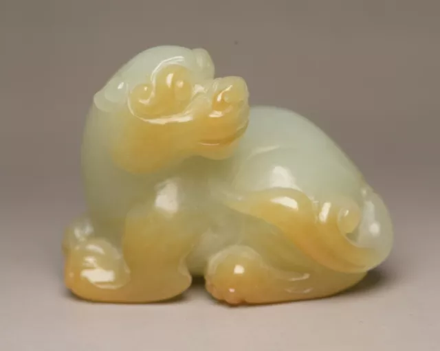 Chinese Top Natural Hetian Jade Hand Carved Exquisite Beast Figurines Collection