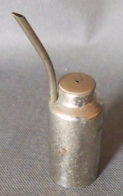 ANCIENNE BURETTE D Huile (Garage) EUR 10,00 - FR