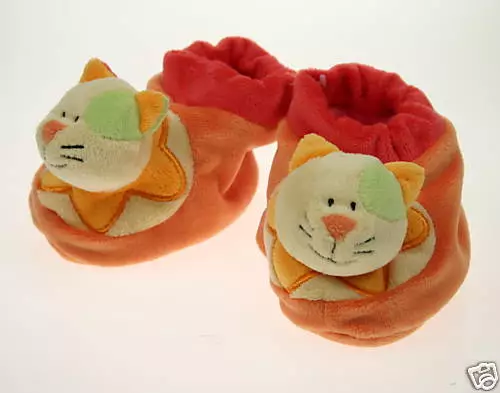 NEW soft plush CAT BABY BOOTIES~ SLIPPERS gorgeous GIFT