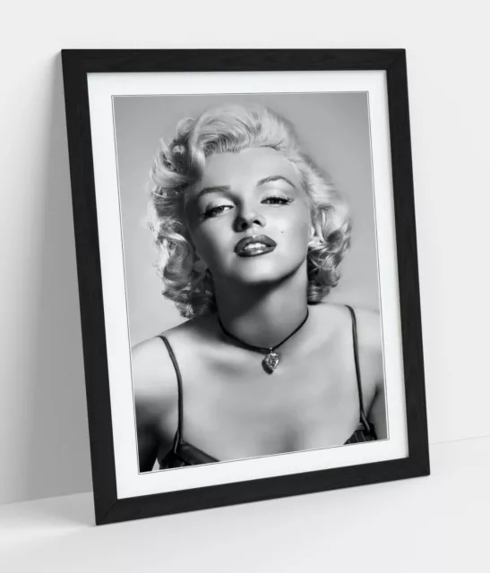 Marilyn Monroe Portrait -Art Framed Poster Picture Print Artwork- Black & White