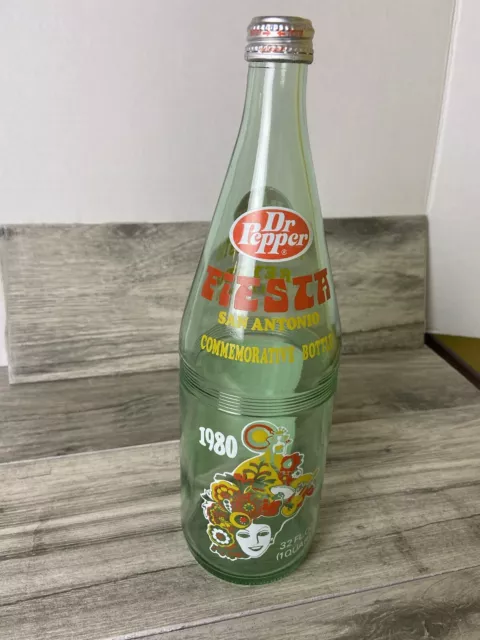 1980 San Antonion Fiesta Dr  Pepper Rey Feo Ugly Kings 32 Oz Glass bottle EMPTY