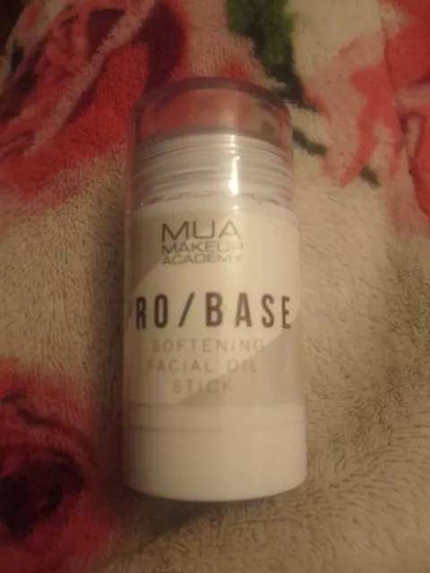 New MUA Pro/Base Softening Facial Oil Stick