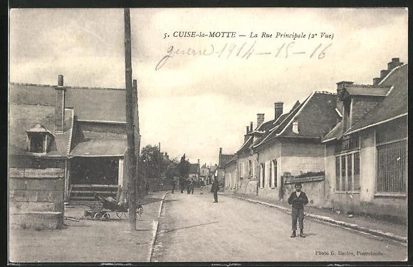 CPA Cuise-la-Motte, La Rue Principale