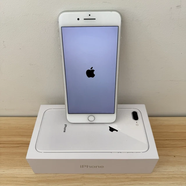 APPLE IPHONE 8 Plus 64 GB Silver Great Condition Comes With