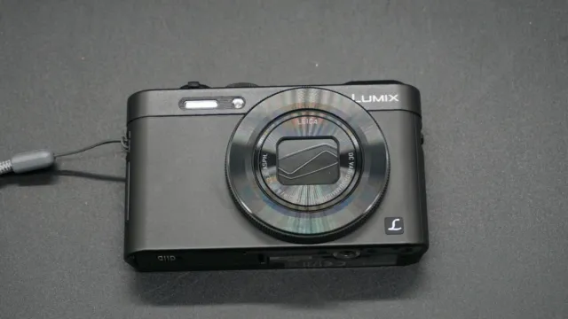 Panasonic LUMIX DMC-LF1 12.1 MegaPixel HighEnd Digitalkamera Digicam schwarz