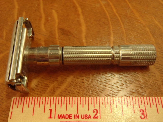 Old Shaver Collectible Vintage 1950s Gillette E2 Fat Boy Adjustable Safety Razor