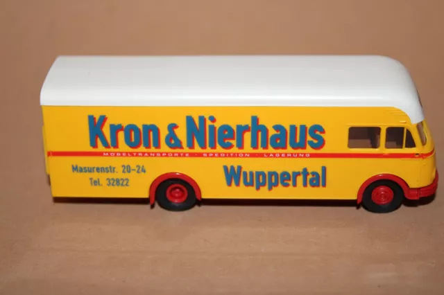 Brekina  1:87 Modellauto Henschel  HS 12 TL Mobelwagen Kron & Nierhaus Wuppertal