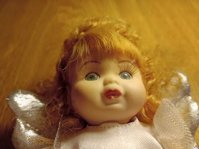 Angel Porcelain Doll Cherub Girl Christmas Holiday Decoration Blonde 6in