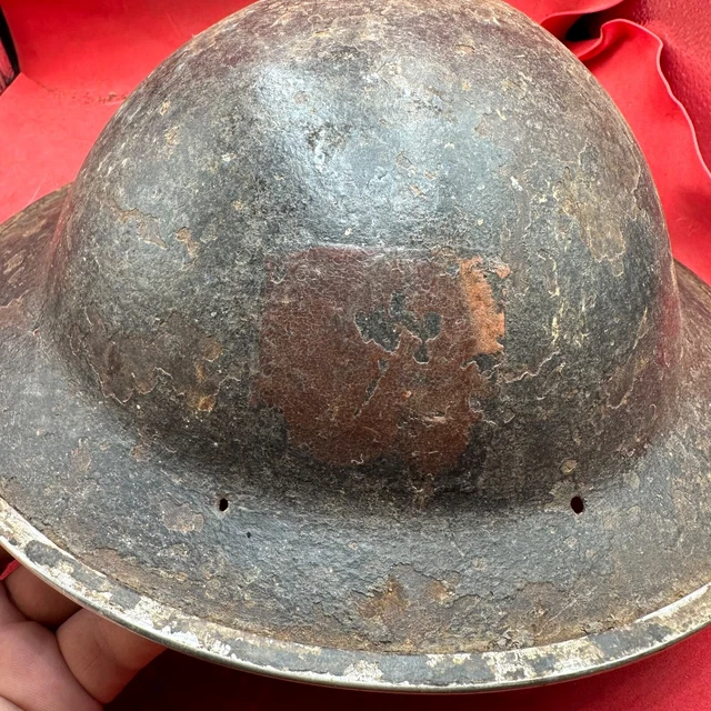 ORIGINAL WW2 BRITISH Army Mk2 Brodie Helmet & Liner South African
