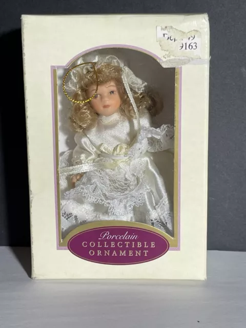 DG Creations Porcelain Doll Ornaments Hand Painted European Style New 2001