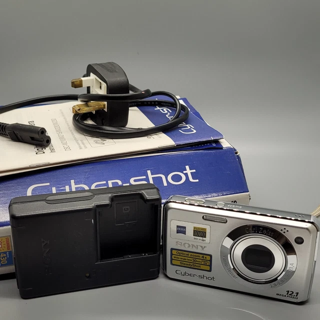 Sony Cybershot DSC-W210 12,1 megapixel fotocamera digitale compatta argento testato