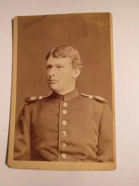 Leipzig - Soldat in Uniform mit Epauletten - Offizier ? - Portrait / CDV