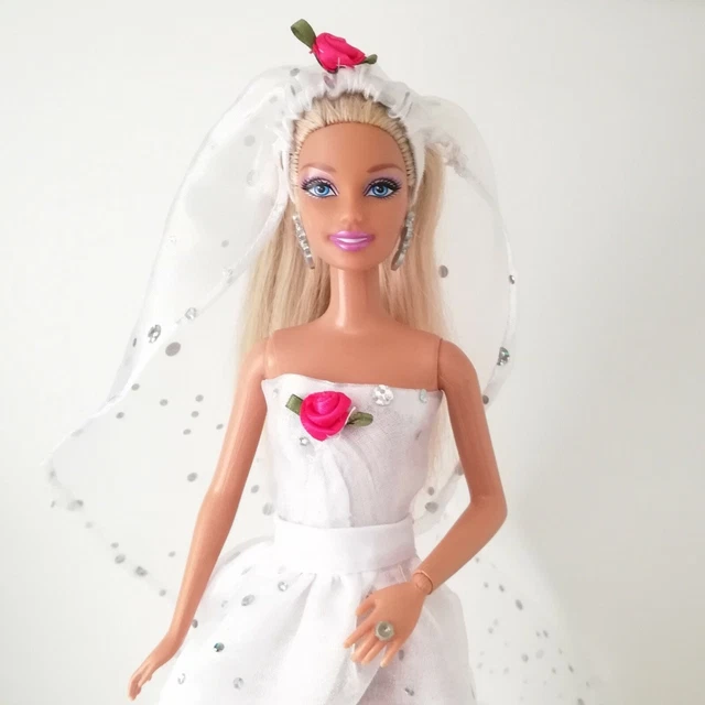 STUNNING BARBIE Bride doll with wedding dress veil earrings