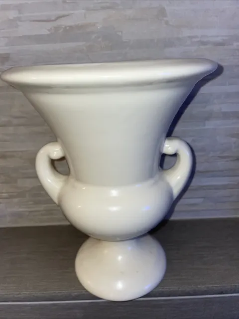 VINTAGE HAEGER TWO HANDLE POTTERY VASE URN GLOSSY CREAM FINISH 9”tall