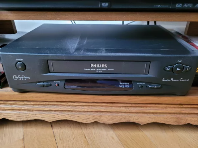 Philipps VR 175 Videorecorder Videorekorder VHS inkl Fernbedienung & Anleitung