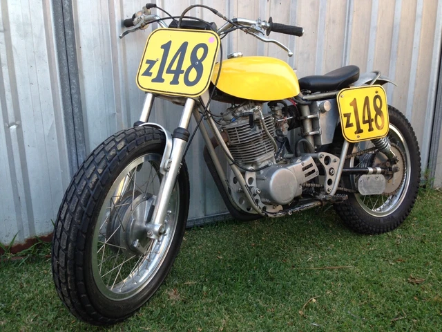 Flat tracker