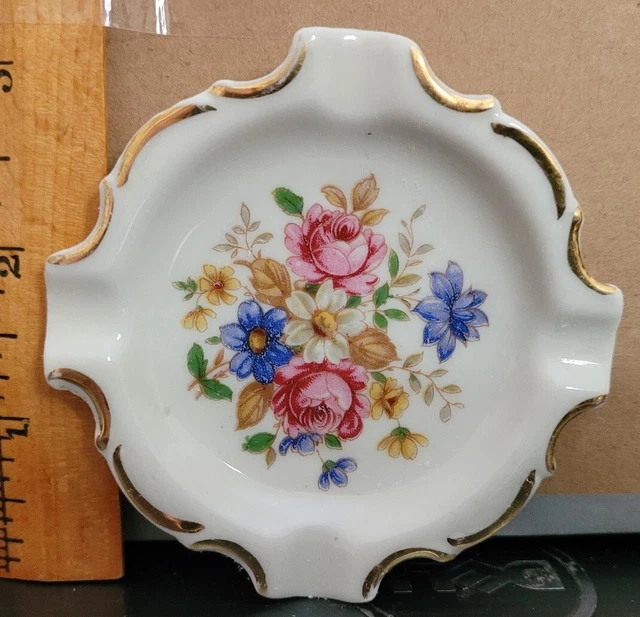 Vintage SMALL FLORAL PORCELAIN ASHTRAY MADE IN BAVARIA GEROLD PORZELLAN