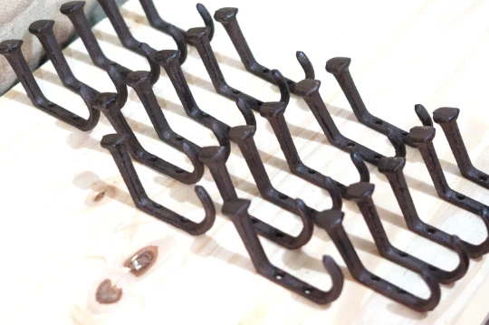 20 Rustic Coat Hooks Cast Iron Wall Mount Hat Hook Towel Railroad Spikes Bath
