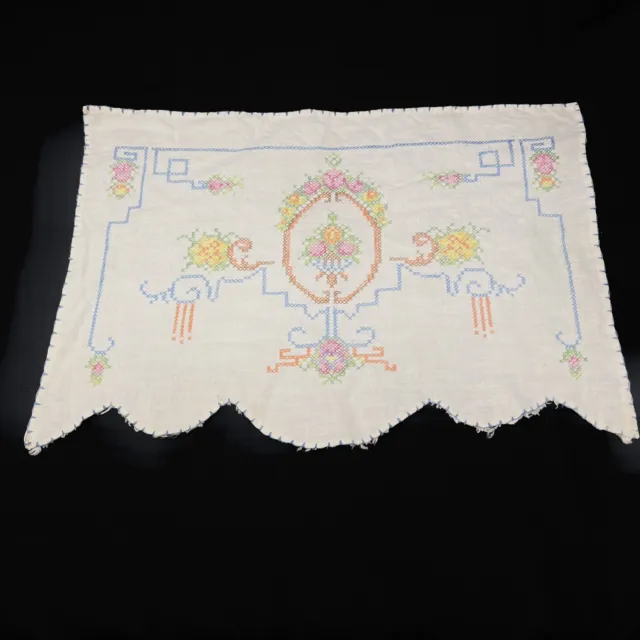 Antique Vintage Cross Stitch Linen Spring Easter Scallop Edge Placemat Handmade