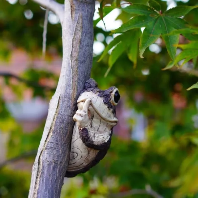 Adorable Frogs Tree Peeker Sculpture Creative Garden Statues  Outdoor